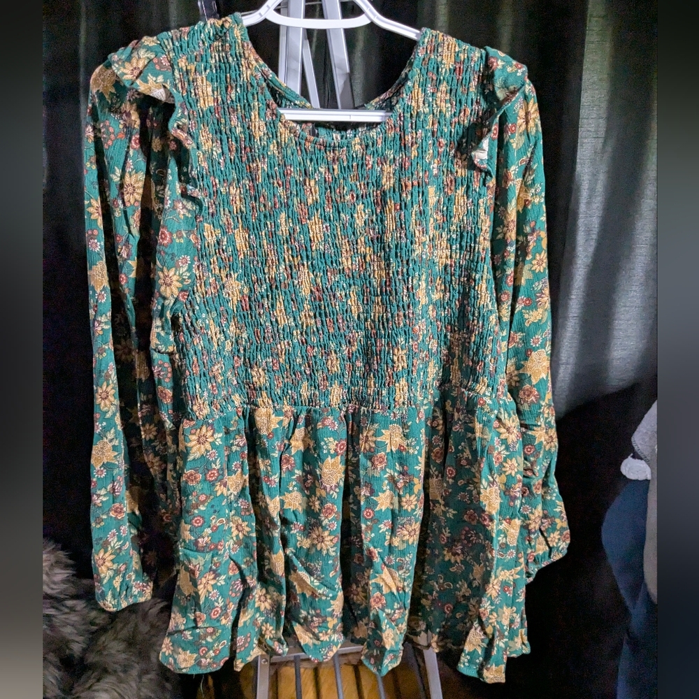 A Torrid Long sleeve Blouse Size 2